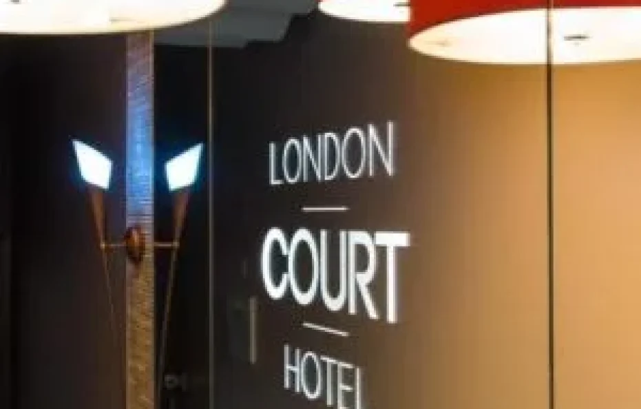 The London Court Hotel