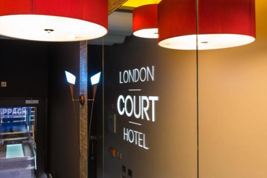 The London Court Hotel